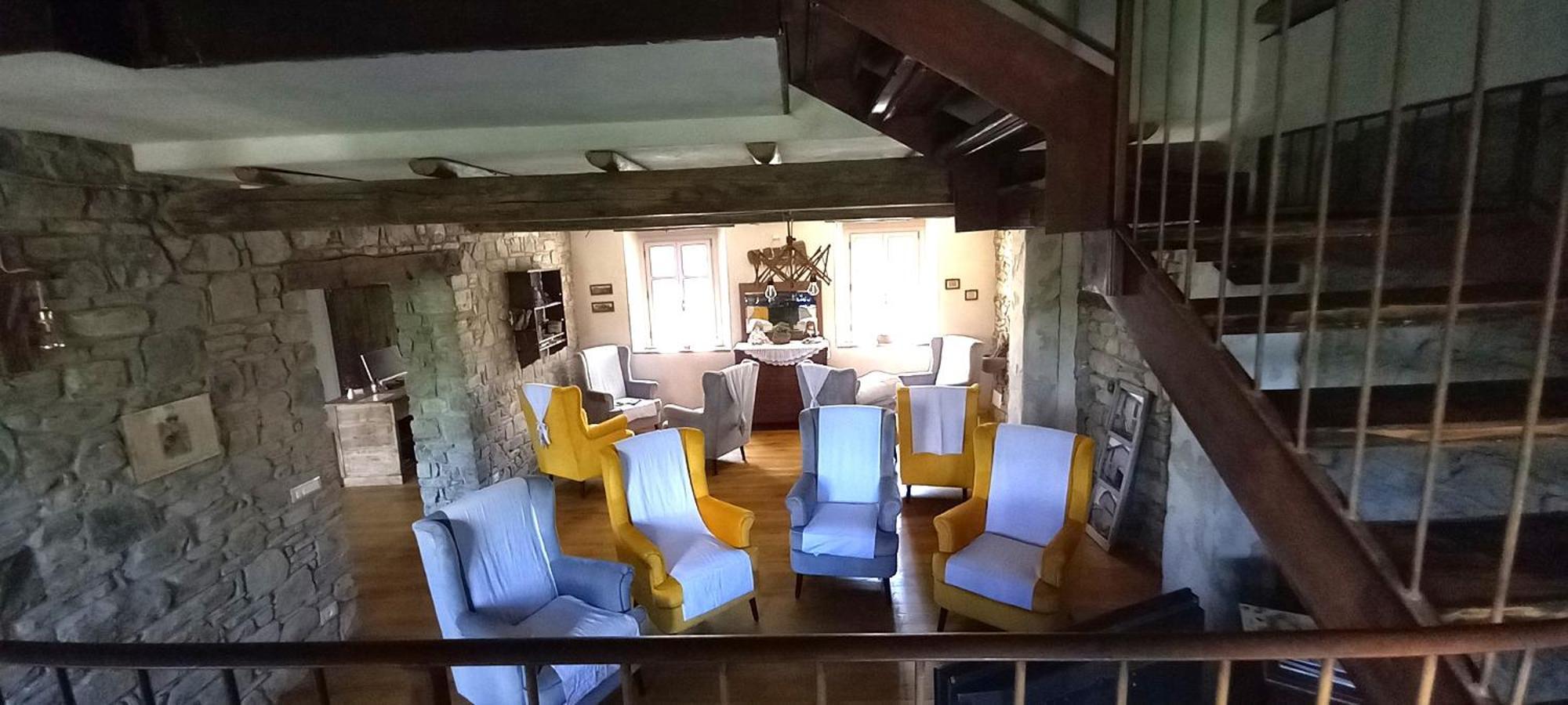 Отель La Casa Di Lillia Кастельново-не-Монти Экстерьер фото